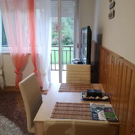 Dorka Appartement *